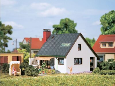 12246 Hus Carmen