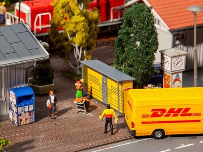 180281  Pakkebokse DHL