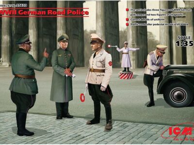 35633  German Road Police (5 figurer)