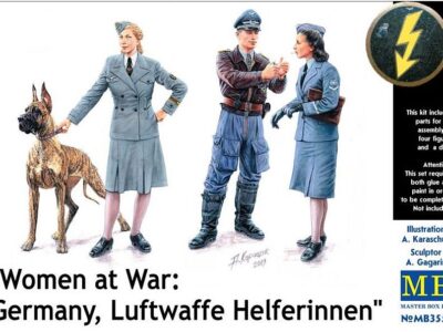 3557  Women at War series: Luftwaffe Helferinnen