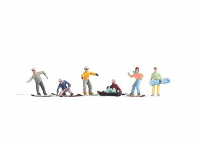 15826 snowboarder