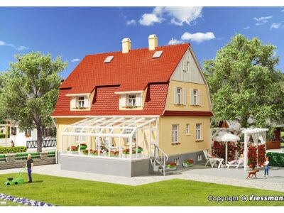 38700 Hus med udestue