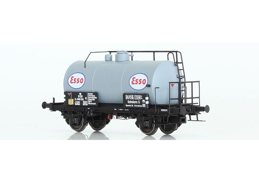 871039 21 RIV 86 DSB 070 0 233-2, ESSO, grå tank, ca. 1966-77